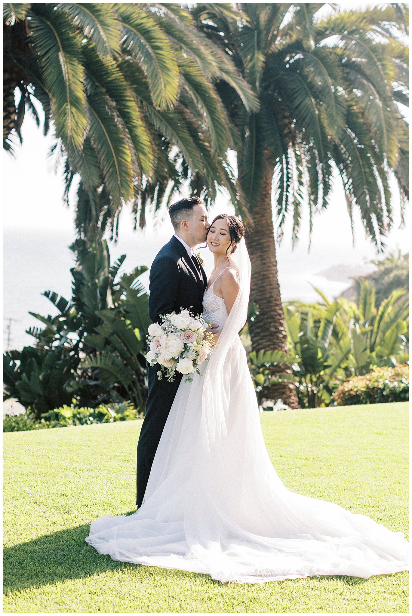 Sunset photos during golden hour at Bel Air Bay Club Wedding in Pacific Palisades, Ca by Teresa Marie Photography.